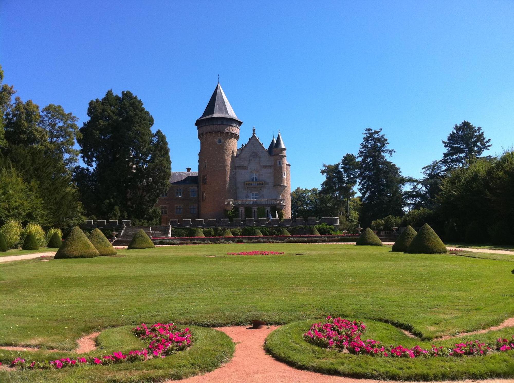 Chateau De Busset Eksteriør billede