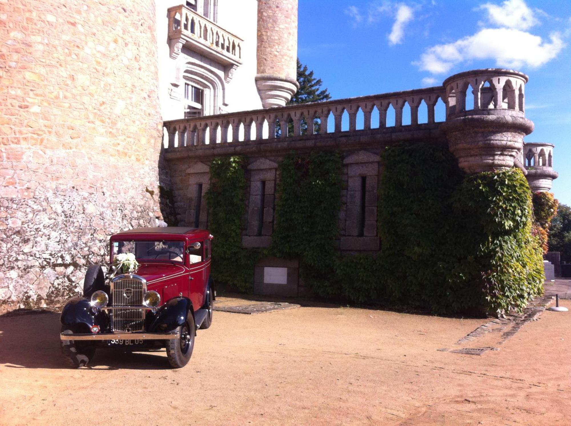 Chateau De Busset Eksteriør billede